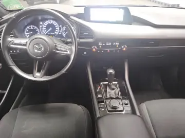 MAZDA 3 2.0 SKYACTIV-G Homura NAVI LED HUD