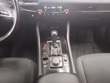 MAZDA 3 2.0 SKYACTIV-G Homura NAVI LED HUD