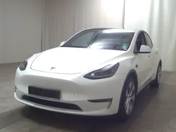 TESLA Model Y Long Range AWD LED Pano