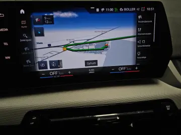 BMW iX1 xDrive30e Navi LED Curved