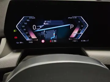 BMW iX1 xDrive30e Navi LED Curved