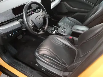 FORD Mustang Mach-E Leder Navi LED Pano
