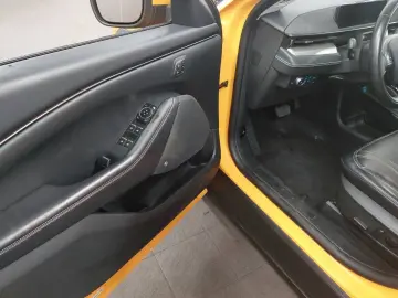 FORD Mustang Mach-E Leder Navi LED Pano