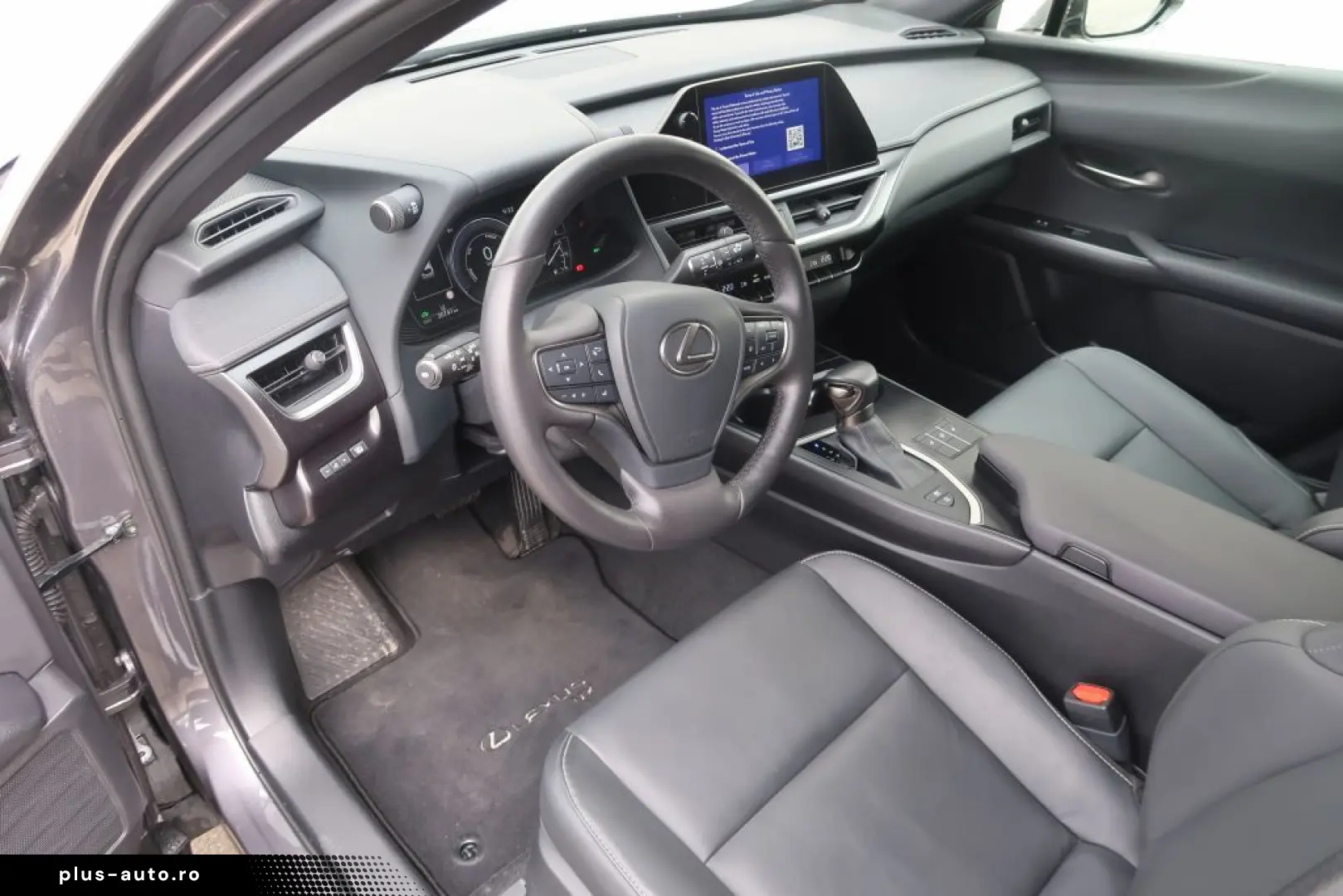LEXUS UX 250h F SPORT Design