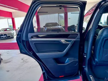 VW Touareg 3x R-Line Black Luft Pano ACC 360