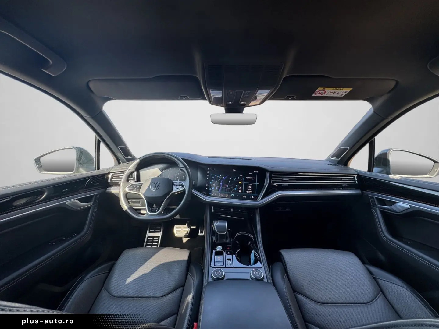 VW Touareg R-LINE 3.0 TDI V6 4MOTION IQ.LIGHT NAVI