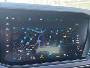 VW Touareg R-LINE 3.0 TDI V6 4MOTION IQ.LIGHT NAVI