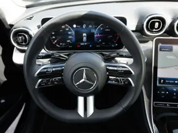 MERCEDES-BENZ C 300 d 4M AMG-Sport Pano AHK Distr So…