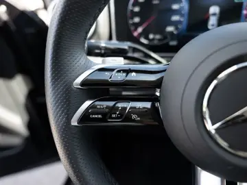 MERCEDES-BENZ C 300 d 4M AMG-Sport Pano AHK Distr So…