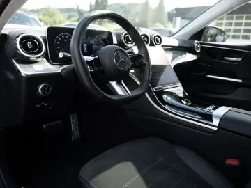 MERCEDES-BENZ C 300 d 4M AMG-Sport Pano AHK Distr So…