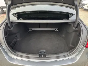 MERCEDES-BENZ C 300d Limousine AMG Line Leder AHK HU…