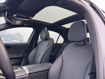 MERCEDES-BENZ C 300d Limousine AMG Line Leder AHK HU…