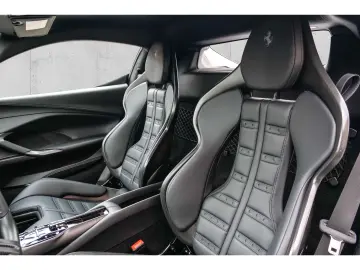 FERRARI 296 GTB  Carbon LED Lift Daytona-Racingseats JBL