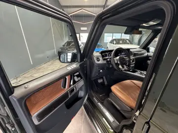 MERCEDES-BENZ G 63 AMG  Carbon Designo Drivers Package