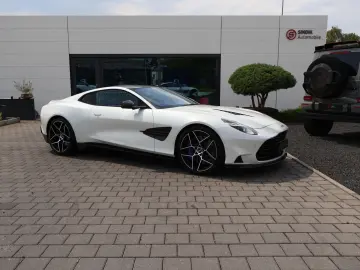 ASTON MARTIN Vanquish V12 by  Q  full CARBON-Sonderl…