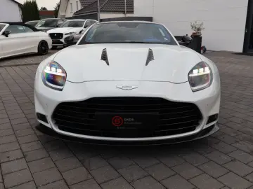 ASTON MARTIN Vanquish V12 by  Q  full CARBON-Sonderl…