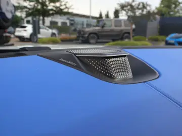 ASTON MARTIN Vanquish V12 by  Q  full CARBON-Sonderl…