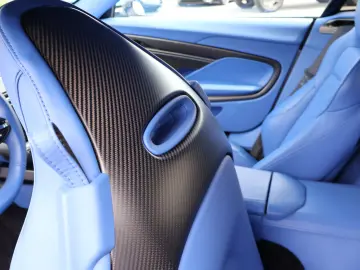 ASTON MARTIN Vanquish V12 by  Q  full CARBON-Sonderl…
