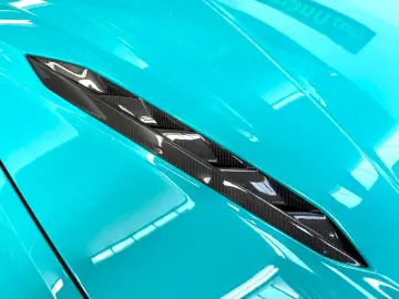 LAMBORGHINI Urus Performante CARBON B&O PANO AKRAPOVIC ADAS