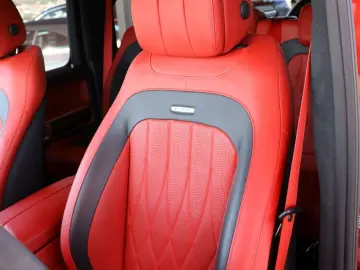 MERCEDES-BENZ G 63 AMG Exklusiv Distronic Burmester Carbon