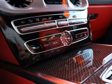 MERCEDES-BENZ G 63 AMG Exklusiv Distronic Burmester Carbon