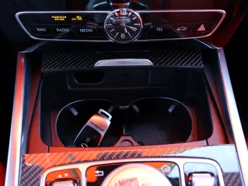 MERCEDES-BENZ G 63 AMG Exklusiv Distronic Burmester Carbon