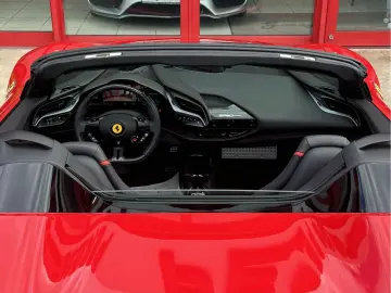 FERRARI SF90 Spider REPRISES POSSIBLE ... INZAHLUNGEN MÖ
