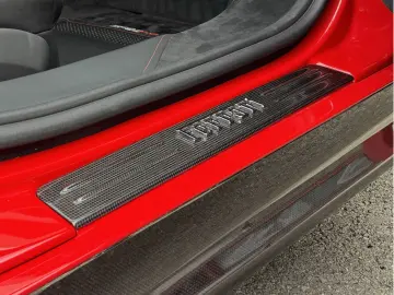 FERRARI SF90 Spider REPRISES POSSIBLE ... INZAHLUNGEN MÖ