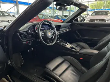 PORSCHE 992 Carrera 4 GTS BOSE InnoDrive Sportabgasanlag