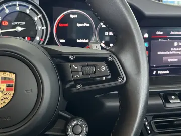 PORSCHE 992 Carrera 4 GTS BOSE InnoDrive Sportabgasanlag