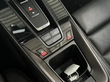 PORSCHE 992 Carrera 4 GTS BOSE InnoDrive Sportabgasanlag