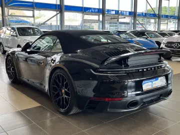 PORSCHE 992 Carrera 4 GTS BOSE InnoDrive Sportabgasanlag