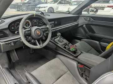 PORSCHE 911 992 GT3 RS Clubsport LIFT BOSE