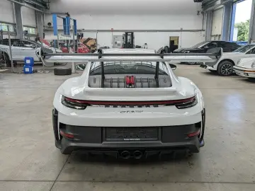 PORSCHE 911 992 GT3 RS Clubsport LIFT BOSE