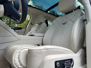BENTLEY New Bentayga V8 First Edition