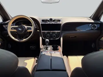 BENTLEY New Bentayga V8 First Edition