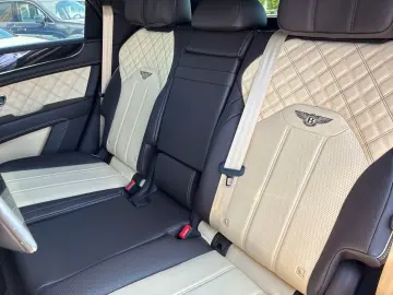 BENTLEY New Bentayga V8 First Edition
