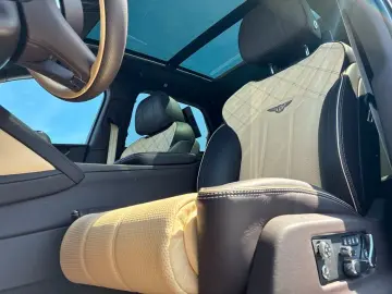 BENTLEY New Bentayga V8 First Edition