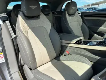 BENTLEY New Continental GT Convertible V8 Azure