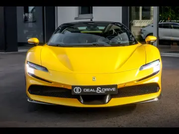 FERRARI SF90 Stradale STRADALE CARBON BLUE GIALLO 3 COAT