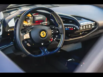 FERRARI SF90 Stradale STRADALE CARBON BLUE GIALLO 3 COAT