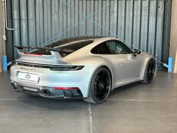 PORSCHE 911 Carrera 4 GTS (Aerokit Approved SportChrono)