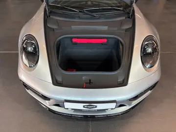 PORSCHE 911 Carrera 4 GTS (Aerokit Approved SportChrono)