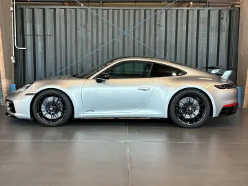 PORSCHE 992 Carrera 4 GTS (Aerokit Approved SportChrono)
