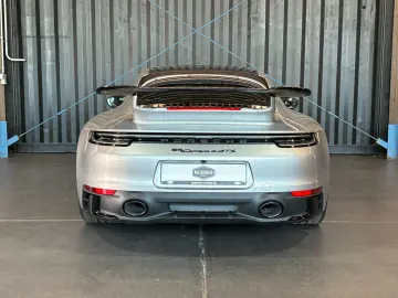 PORSCHE 992 Carrera 4 GTS (Aerokit Approved SportChrono)