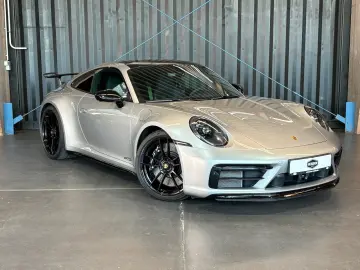 PORSCHE 992 Carrera 4 GTS (Aerokit Approved SportChrono)