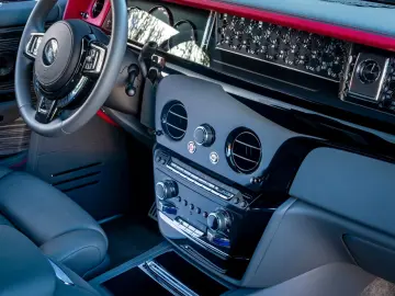 ROLLS ROYCE Phantom -