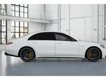 MERCEDES-BENZ S 63 AMG E L Chauffeur Fahrassi Pano 4xMassage