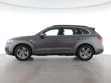 VW Touareg 3.0 TDI 4MOTION R-Line   PANO   AHK