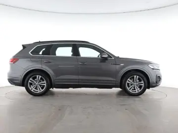 VW Touareg 3.0 TDI 4MOTION R-Line   PANO   AHK